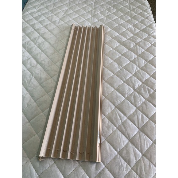 UNITED SHADE 32’’ W X 11” H 1" PLEAT SUEDE RV PLEATED SHADE 920486 NEW😀 - Picture 1 of 12